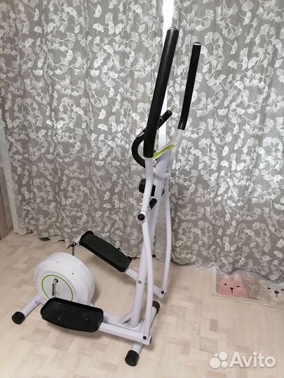 Эллиптический тренажер