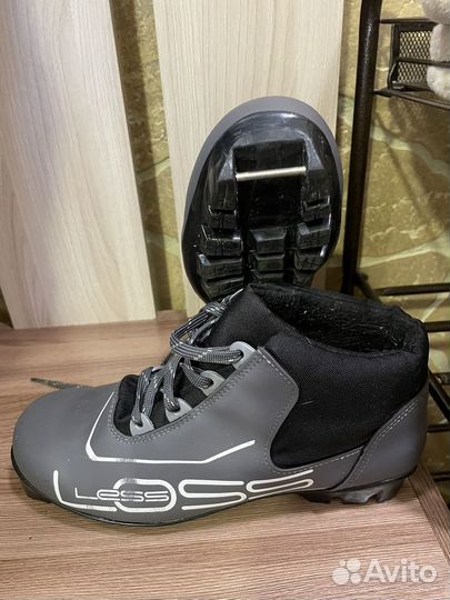 Лыжные ботинки