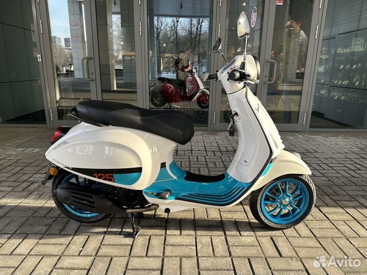 Мотороллер Vespa primavera 125 (Bianco Color Vibe)