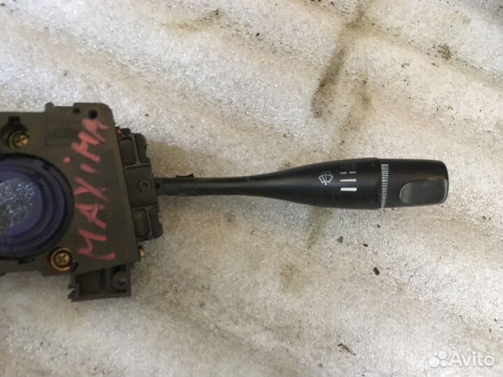 Переключатель подрулевой стеклоочистителя