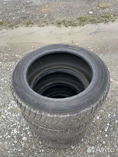 Kumho I'Zen KW22 215/55 R17 98T