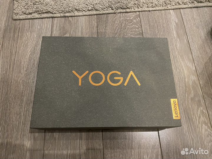 Коробка от Lenovo Yoga
