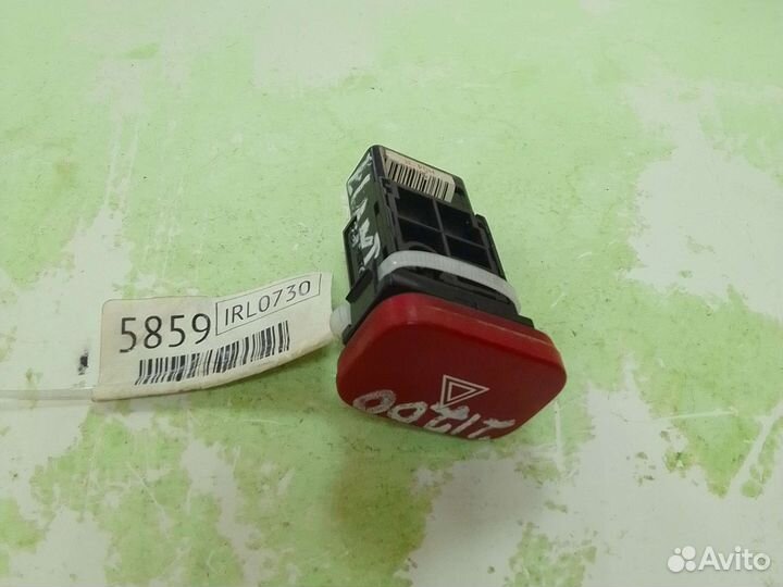 Кнопка аварийной сигнализации Hyundai Elantra XD