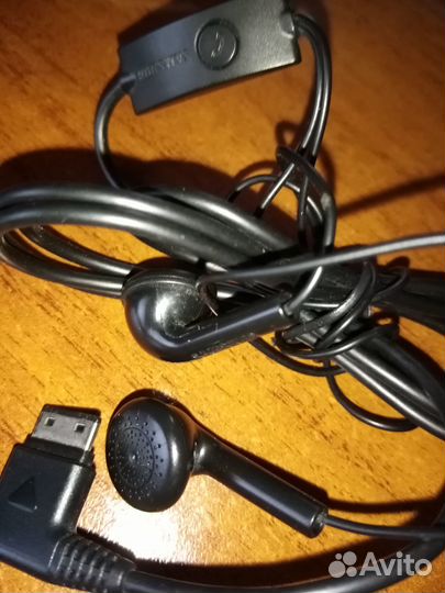 Наушники и зарядки