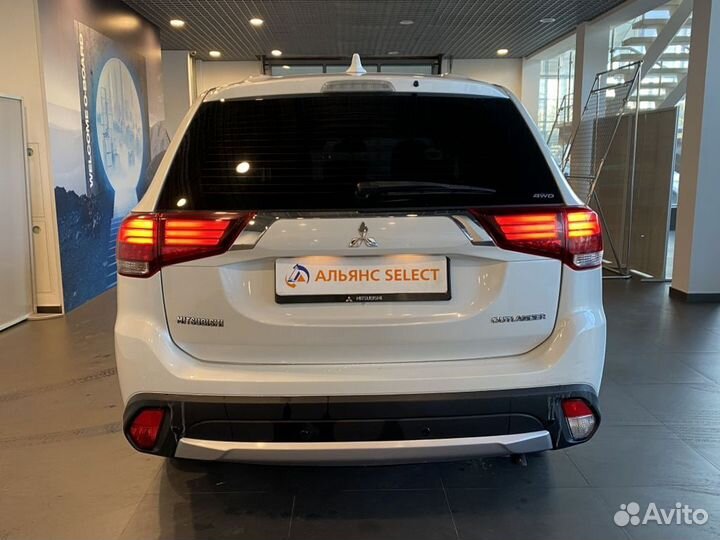 Mitsubishi Outlander 2.0 CVT, 2017, 128 789 км