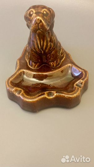 Подставка собака ключ керам пепельница статуэтка