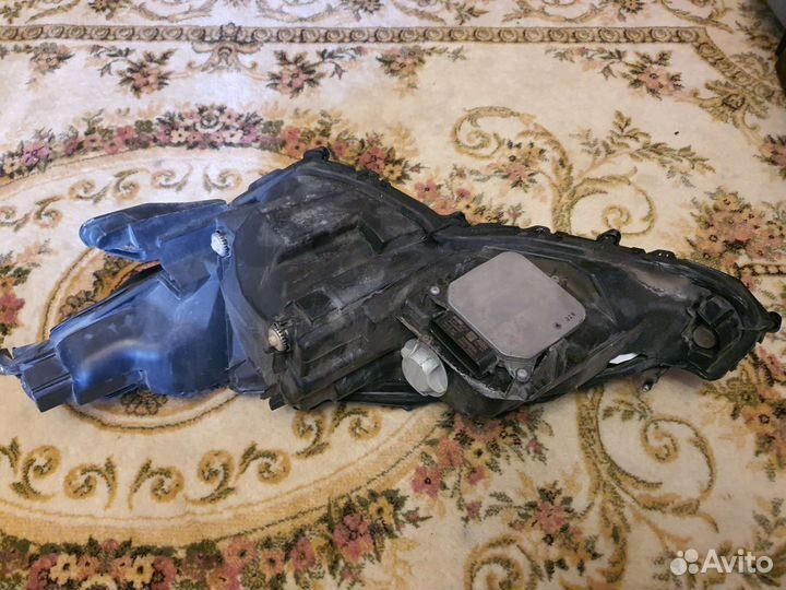 Фара передняя правая Toyota Camry 70