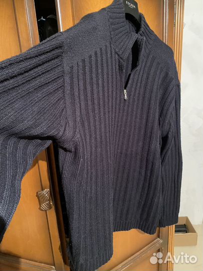 Свитер мужской