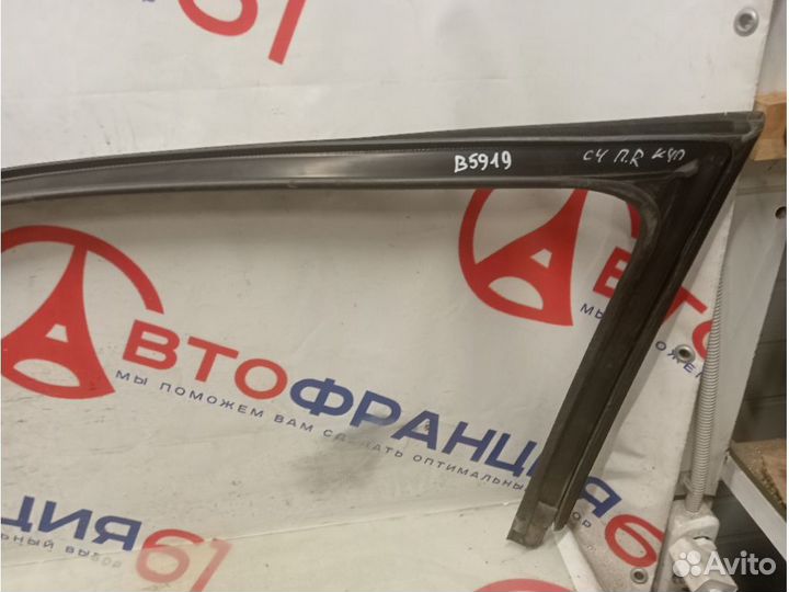 Уплотнитель дверной, 9300N9 citroen C4, 3048482
