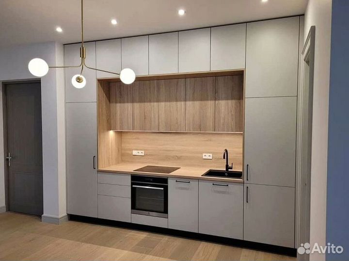 Кухня под потолок