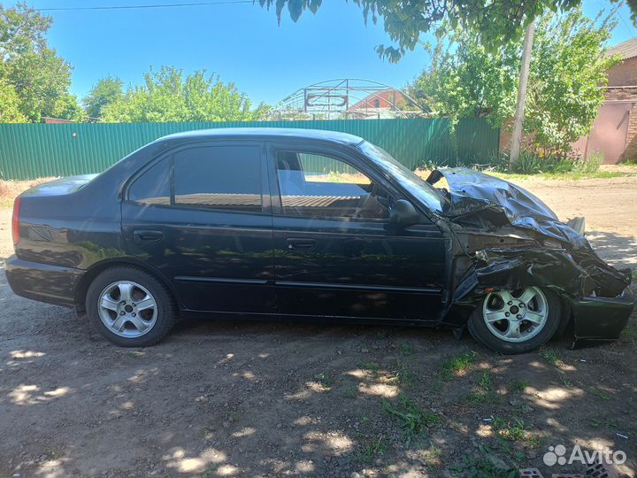 Hyundai Accent 1.5 МТ, 2008, битый, 308 000 км