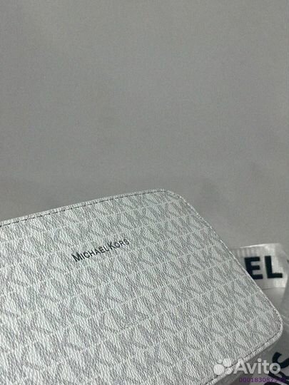 Женская сумка через плечо Michael Kors