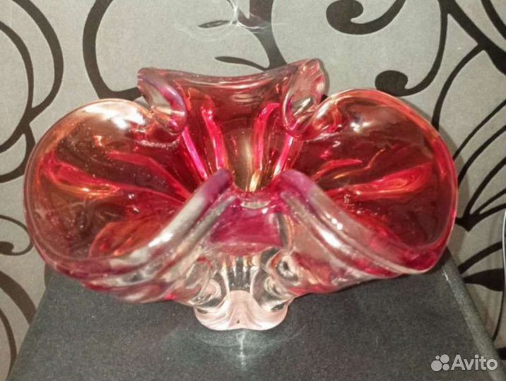 Ваза, пепельница, цветное гутное стекло