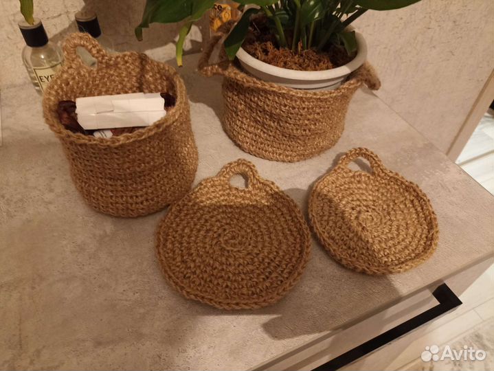 Корзина для цветов или косметики