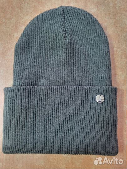 Шапка женская вязаная