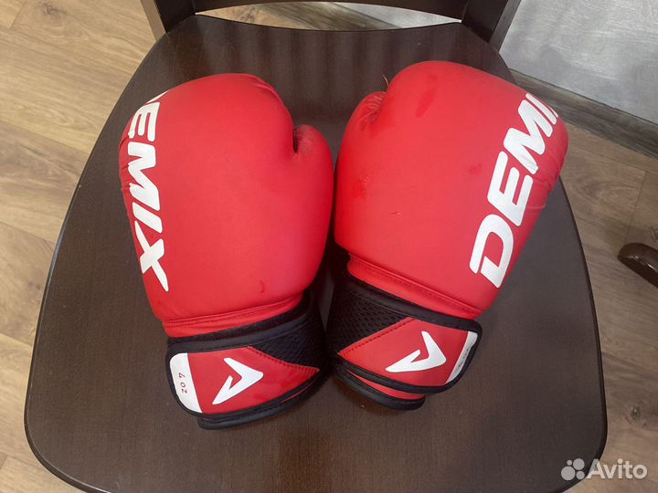 Боксерские перчатки 4oz