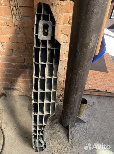 Усилитель бампера калина 1