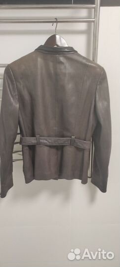 Куртка женская размер М (46)