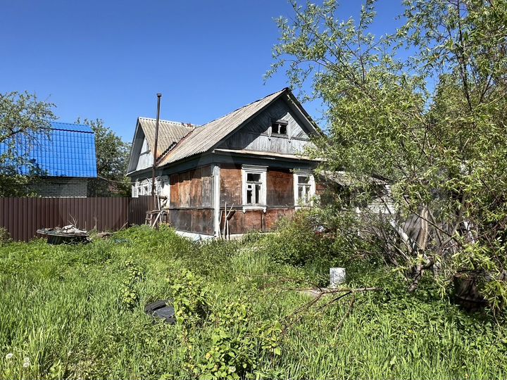 Дом 25 м² на участке 6 сот.