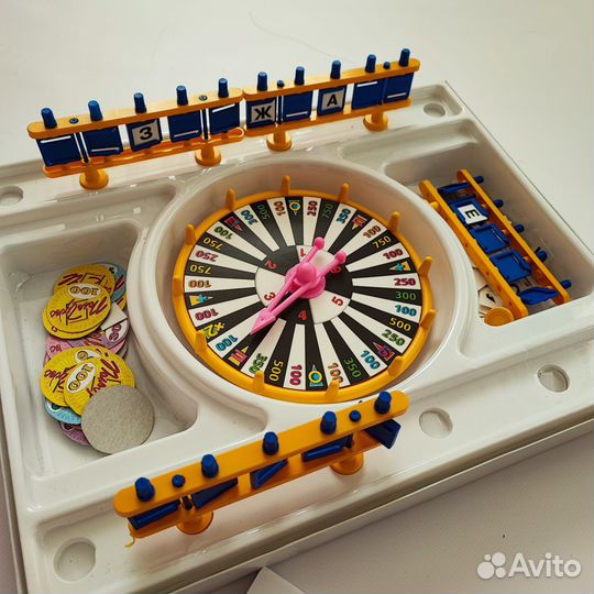 Настольные игры Морской бой и Поле чудес