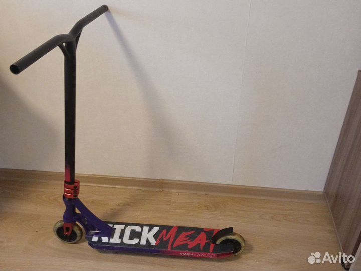 Самокат трюковой