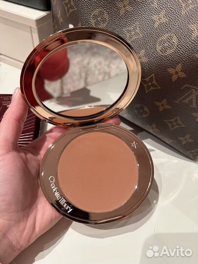 Charlotte Tilbury airbrush bronzer