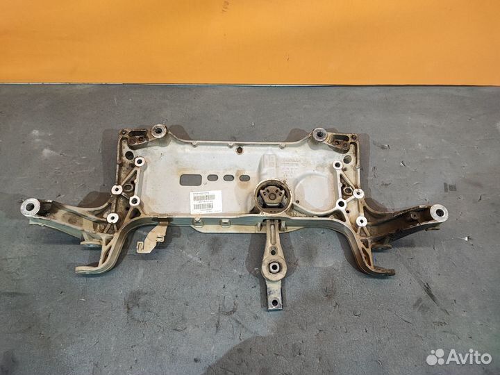 Подрамник передний Volkswagen Tiguan 5N1