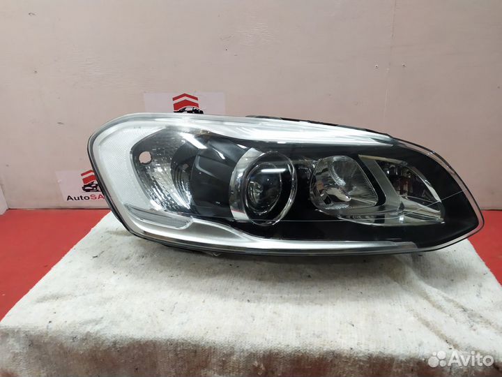 Фара передняя правая Volvo XC60 рестайлинг