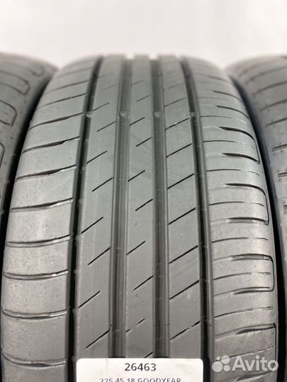 Goodyear EfficientGrip Performance 225/45 R18 90V