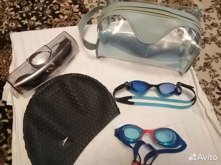 Очки для плавания Iceberg в футляре