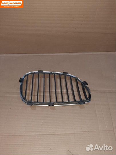 Решетка радиатора правая верхняя BMW 5 E60