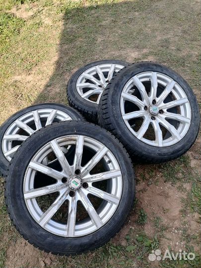 Hankook Winter I'Pike RS W419 215/50 R17 95