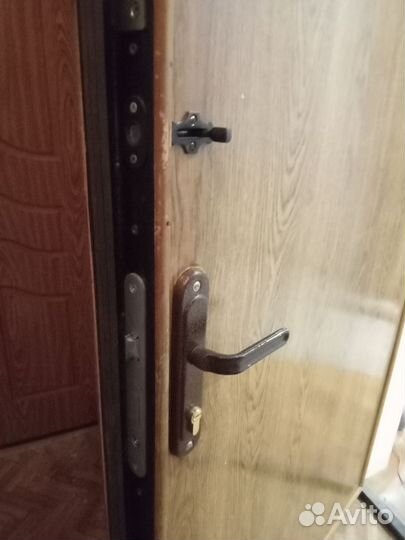 Дверь входная металлическая