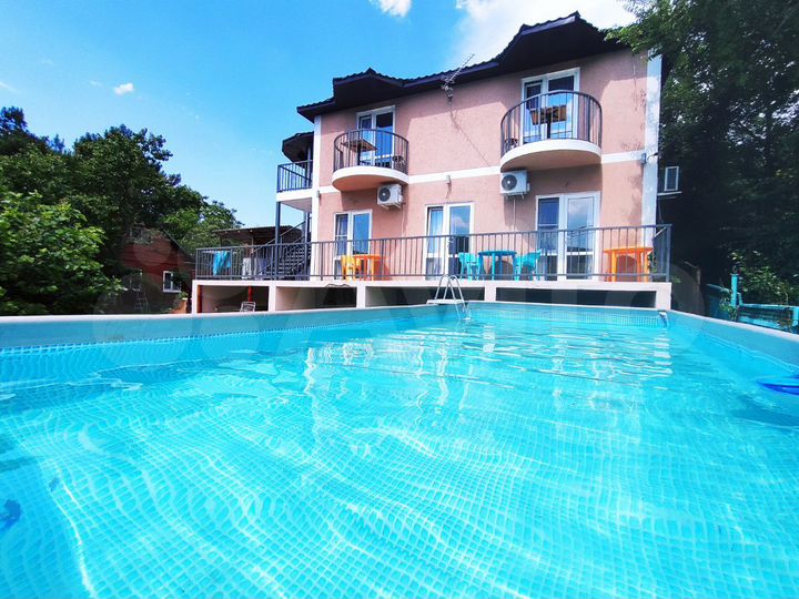 Комната 12 м² в 1-к., 1/2 эт.