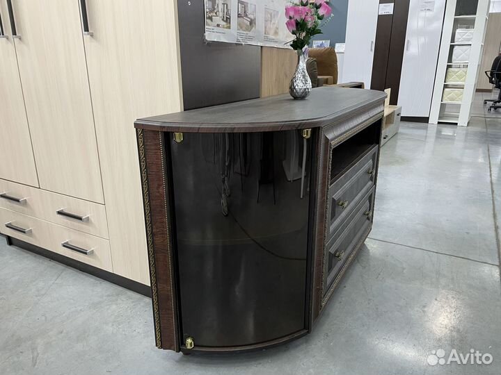 Тумба под тв