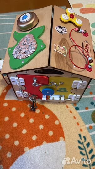 Бизиборд домик