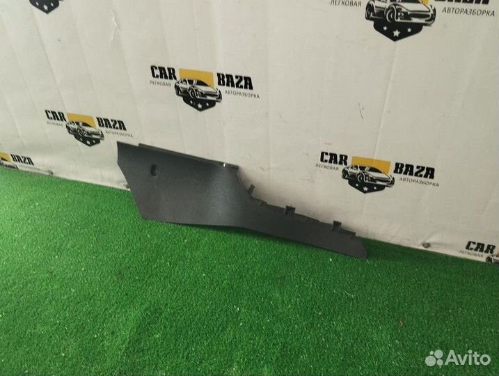 Накладка центральной консоли левая