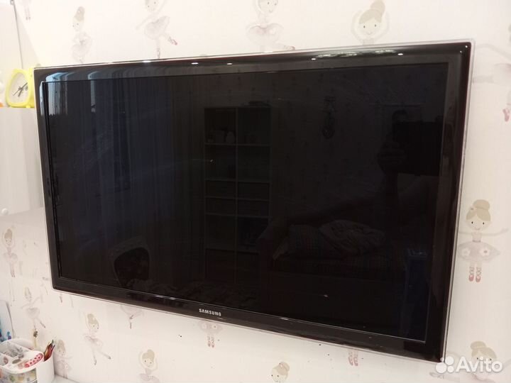 Телевизор samsung