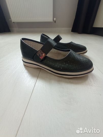 Школьные вещи пакетом на девочку 146 + обувь