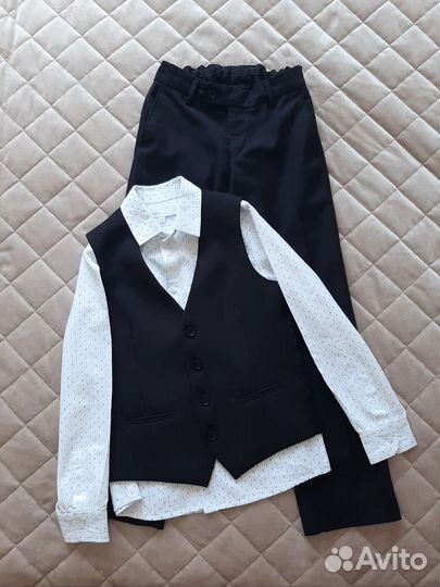 Школьная форма и др. вещи на мальчика