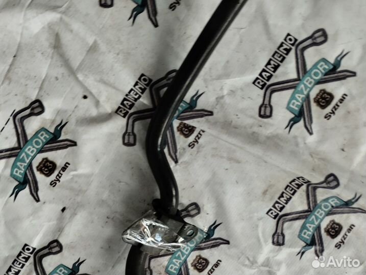 Стабилизатор передний Nissan X-trail