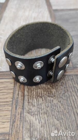 Браслет-напульсник из натуральной кожи