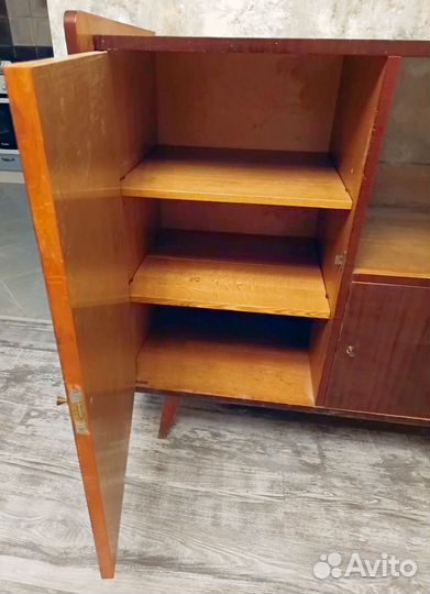 Шкаф сервант Рижская фабрика 60-е