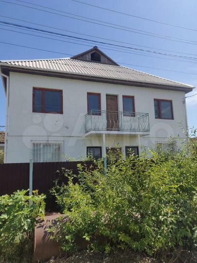 Дом 193 м² на участке 5 сот.