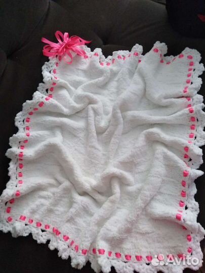 Плед детский вязаный и пинетки