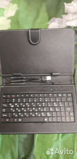 Чехол с клавиатурой для планшета 7 диагонали