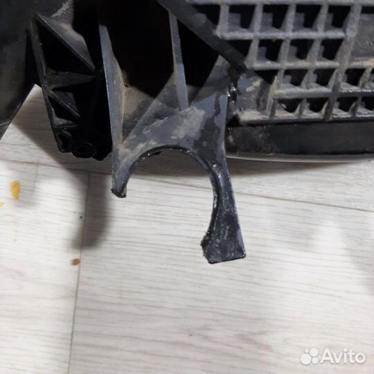 Корпус воздушного фильтра Renault Logan 1 седан