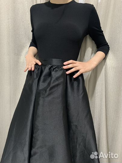 Нарядное платье