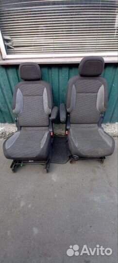 Сидения передние Peugeot Partner B9 5FS 2012