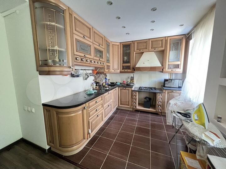 2-к. квартира, 61 м², 2/5 эт.